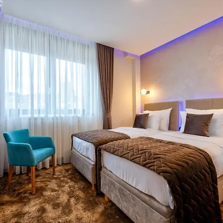Hotel Aria 3*